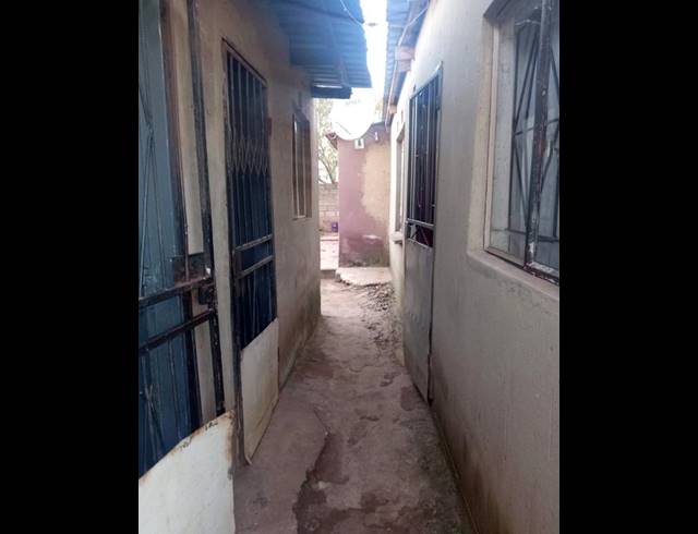1 BEDROOM HOUSE FOR SALE IN ROODEKOP